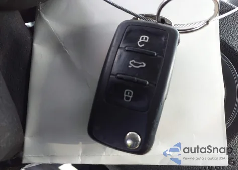 2013 Volkswagen Beetle Turbo из США, поврежденный, VIN 3VW4A7AT5DM633108